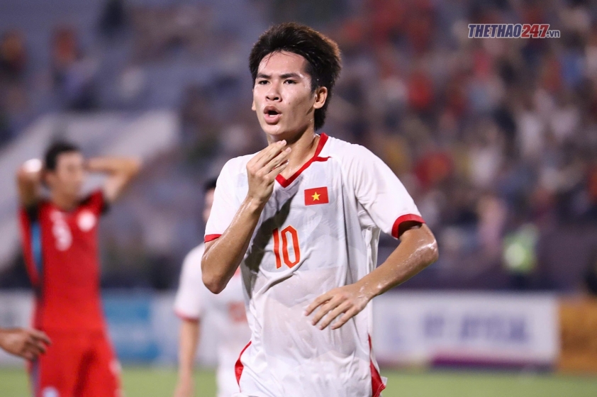 "Người hùng" Lê Văn Thuận ấn định chiến thắng 1-0 cho U23 Việt Nam